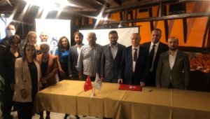 Teknokent'e katılan yeni firmalarla imzalar atıldı