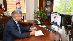 Vali Gürel, cumhuriyet çocukları ile VKS üzerinden bir araya geldi