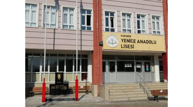 İlçedeki iki okulun bahçesinde yenileme çalışması yapıldı