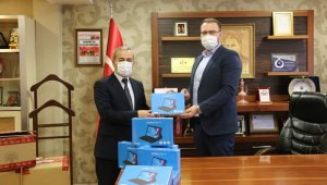 Karabük TSO'dan öğrencilere tablet desteği