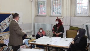 Kaymakam Türköz okulları inceledi