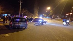 Otomobil ile motosiklet çarpıştı: 1 yaralı