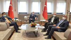 Karabük heyeti Bakan Karaismailoğlu ile bir araya geldi