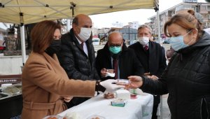 Çanakkale şehitleri için lokma dağıtıldı