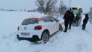 Karabük'ün iki ilçesinde kar yağışı etkili oluyor