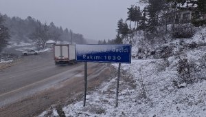 Meteoroloji uyarmıştı, Karabük'te kar yağışı başladı