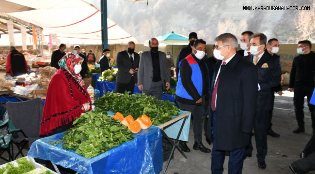 Vali Gürel, Cumapazarı Esnaflarının Bereket Duasına Katıldı ve Denetim Gerçekleştirdi.