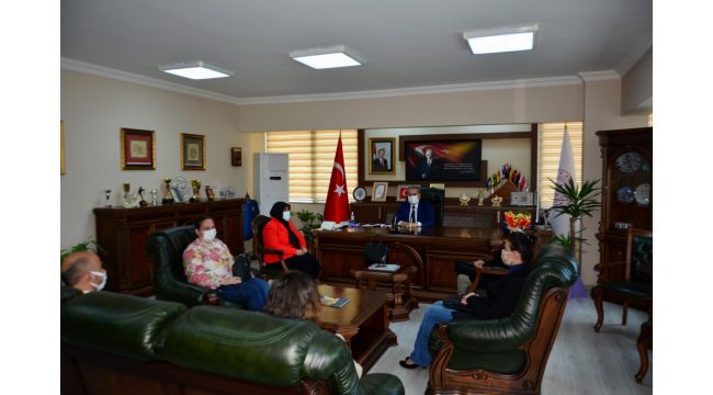 Akbaş, Anadolu Masalları Projesi hakkında bilgi aldı