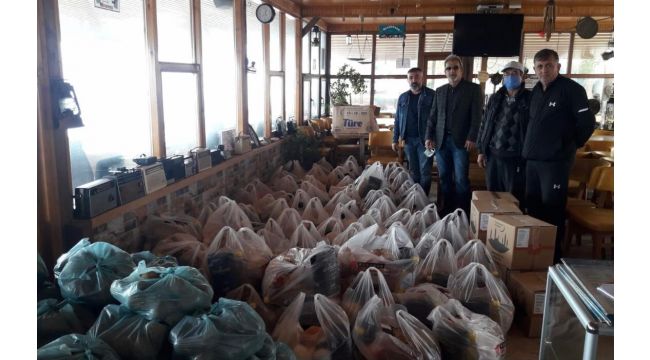 Çatalzeytinliler Derneği'nden ihtiyaç sahiplerine kumanya yardımı