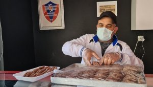 'Askıda köfte' uygulaması Ramazan'da büyük ilgi görüyor