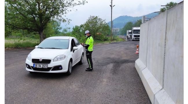 Trafik Haftası kapsamında sürücülere uyarılarda bulunuldu