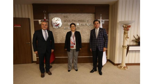 AK Parti milletvekillerinden Bakan Yanık ile bir araya geldi