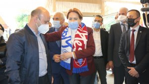 Akşener, Safranbolu'da esnafları ziyaret etti