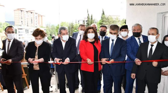 El yapımı eserler sergilendi