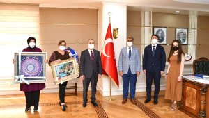 Halk Eğitim Merkezi heyeti Vali Gürel ile görüştü