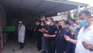 Kazada hayatını kaybeden minik Esma son yolculuğuna uğurlandı