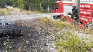 Koltuktan çıkan yangın ormana sıçramadan söndürüldü