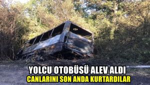 Yolcu minibüsü alev alev yandı: Canlarını son anda kurtardılar