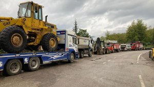 Karabük Belediyesi'nden Kumluca ve Bozkurt'a araç ve ekip desteği