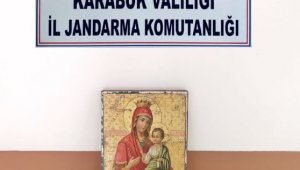 Karabük'te tarihi eser olduğu değerlendirilen resim ele geçirildi