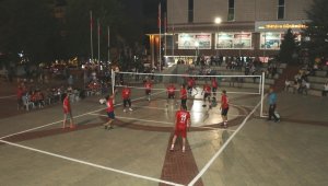 Safranbolu Voleybol Turnuvası'nda yarı final heyecanı