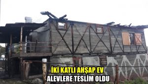İki katlı ahşap ev alevlere teslim oldu