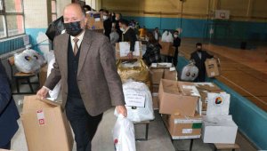 Karabük TSO'dan ihtiyaç sahibi öğrencilere giyim yardımı