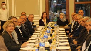 Muhtarlar mahallelerin sorunlarını Başkan Köse'ye iletti