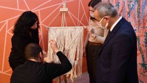 Otizmli öğrenciler için 'Dekoratif Ahşap Süsleme Kursu' veriliyor