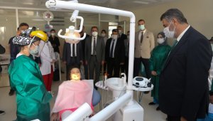 Rektör Polat, Diş hekimliği öğrencileri ile bir araya geldi