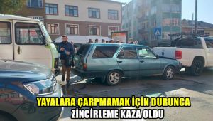 Yayalara çarpmamak için durunca zincirleme kaza oldu