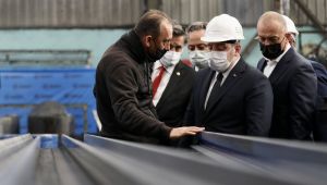 Bakan Varank, Karabük'te Organize Sanayi Bölgesi'ni gezdi