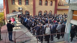 Kalp krizinden ölen Kıbrıs gazisi son yolculuğuna uğurlandı