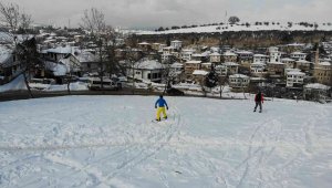 3 asırlık konaklara karşı en manzaralı kayak keyfi