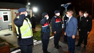 Vali Gürel sağlık çalışanlarının ve güvenlik güçlerinin yeni yılını kutladı