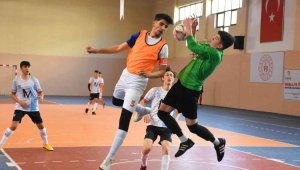 Futsal grup müsabakaları Karabük'te başladı