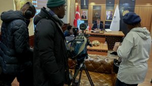 Senegal devlet televizyonu RTS, belgesel için KBÜ'de