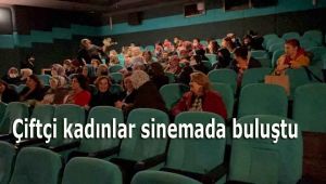 Karabük'te çiftçi kadınlar sinemada buluştu