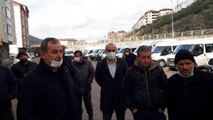 Karabük'te öğrenci servis şoförleri kontak kapattı