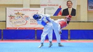 Anadolu Yıldızlar Ligi Tekvando Grup Müsabakaları Karabük'te başladı