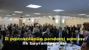 İl protokolünün pandemi sonrası ilk bayramlaşması