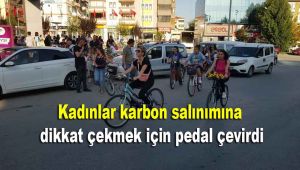 Kadınlar karbon salınımına dikkat çekmek için pedal çevirdi