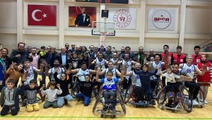 Demir Kartal hedefine emin adımlarla ilerliyor