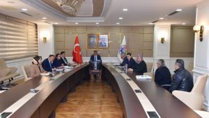 Vali Gürel halkın sorunlarını dinliyor