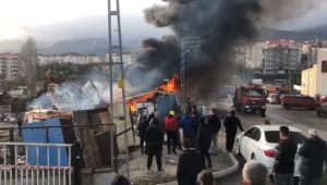 Hurdacıda çıkan yangın paniğe neden oldu