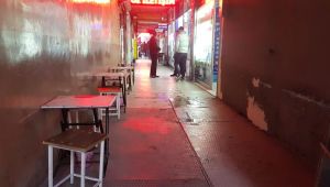 Tekme ve yumrukların havada uçuştu