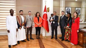Vali Gürel'e Dünya Göçmenler Günü ziyareti