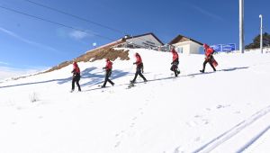 JAK timinden Keltepe Kayak Merkezinde arama kurtarma tatbikatı