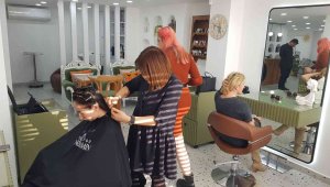 Okullaşma oranını artıran meslek eğitim merkezleri ara eleman boşluğunu kapatıyor