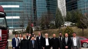 Hastane personelinden deprem bölgesine yardım